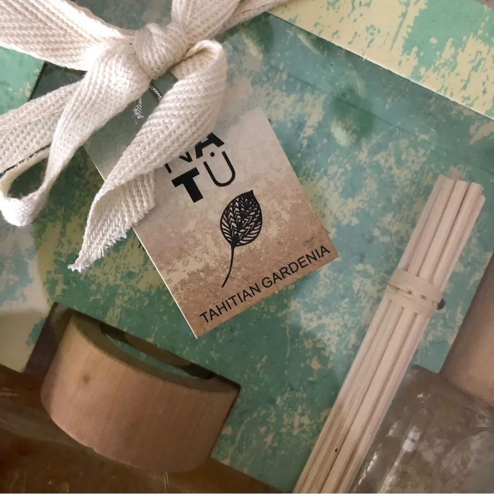 Natu Tahitian Gardenia Fragrance‎ Gift Set
